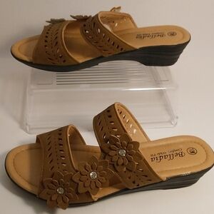 Belladia Brown Suede Leather Floral Low Wedge Heel Open Toe Comfortable Size 7.5